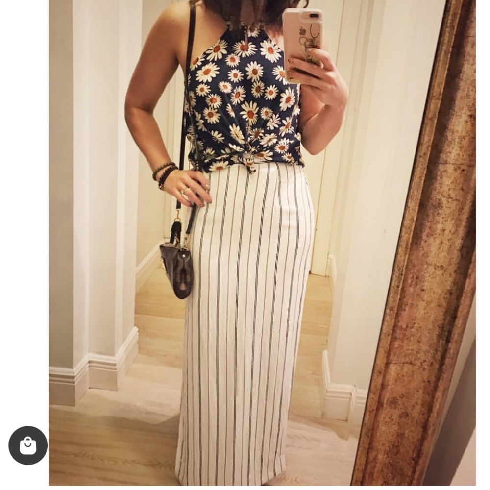 Navy white slit skirt